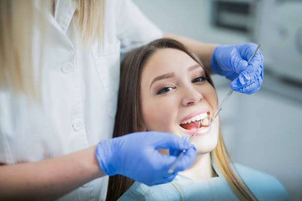 Best Root Canal Treatment  in Flora, IL